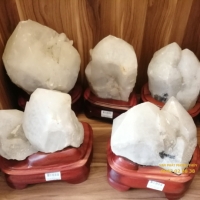 TINH THỂ THẠCH ANH TRẮNG