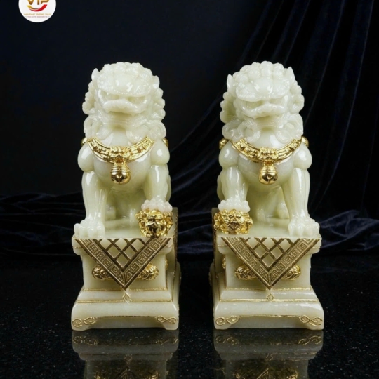 Kỳ lân đá lưu ly