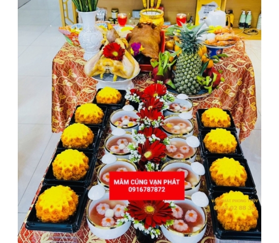 MÂM CÚNG KHAI TRƯƠNG