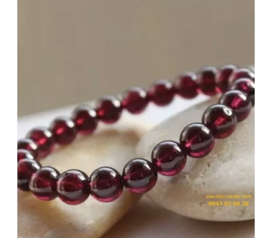 Vòng tay ngọc hồng lựu ( 11mm 5a )
