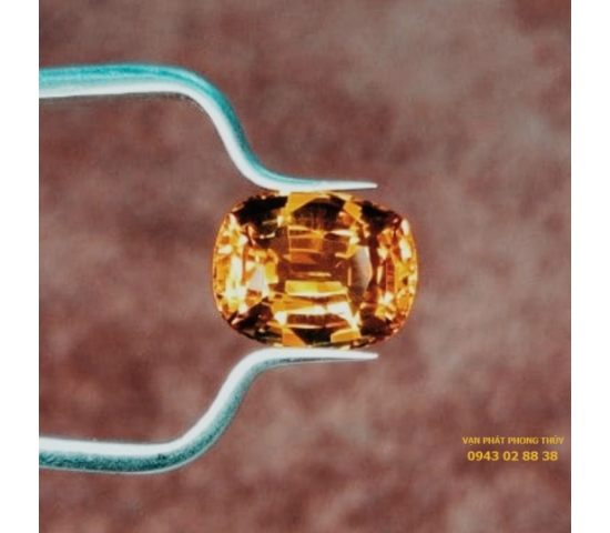 CITRINE (TAV) / CT: 4.4 CT
