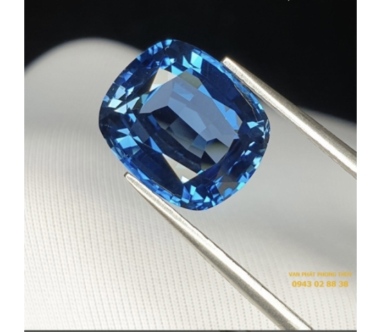 TOPAZ  LONDO 10*12/CT:6.2CT