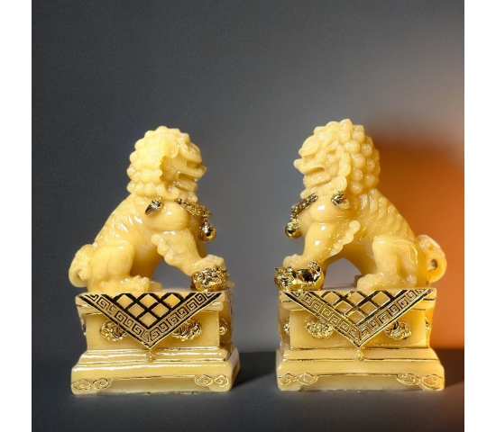 SƯ TỬ ĐÁ ( VÀNG )