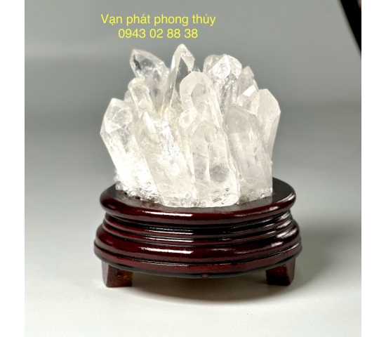 mầm tinh thể thạch anh trắng