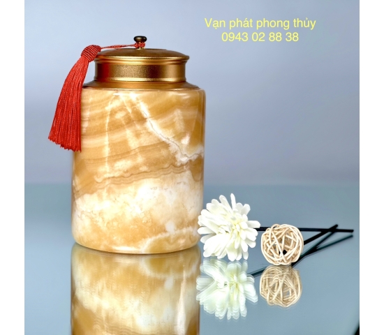 BÌNH ĐỰNG TRÀ ( ĐÁ NGỌC HOÀNG LONG )