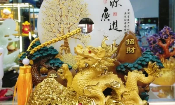 Ý nghĩa của biểu tượng của đồng điếu và rồng vàng